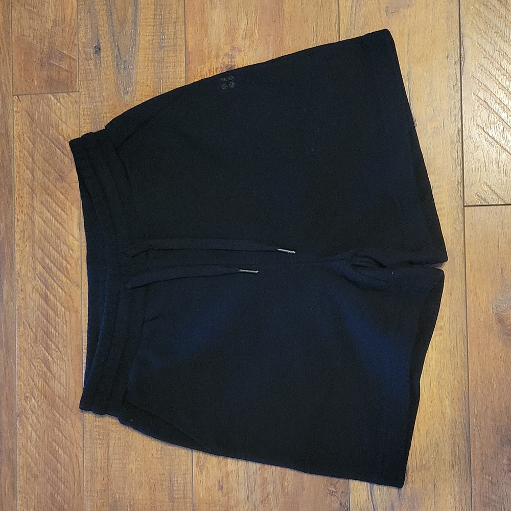 Sweaty Betty sz small Essentias cotton shorts black NWT